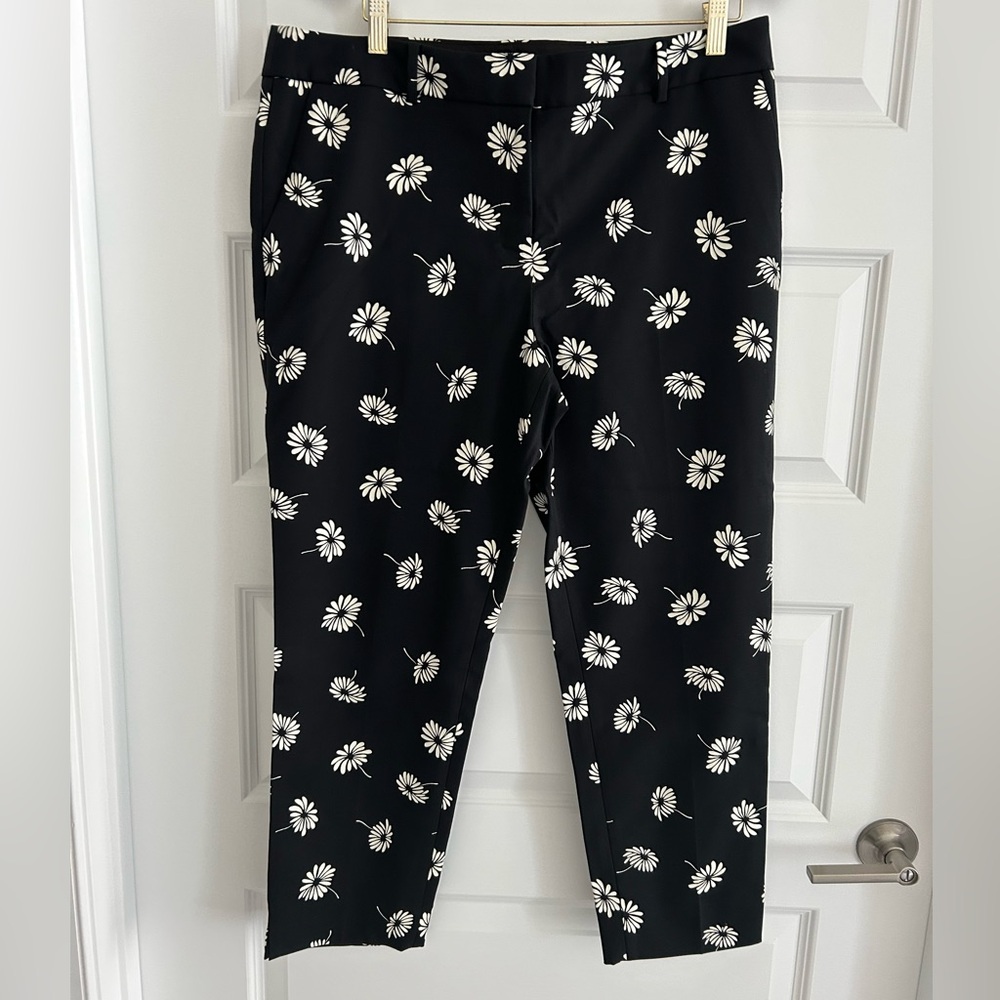 Talbots Daisy Print Ankle Pants Black Cream Floral Size 14P petite